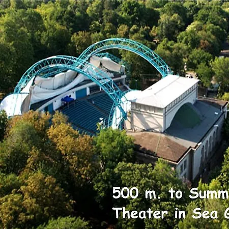 4u アパート ブルガス